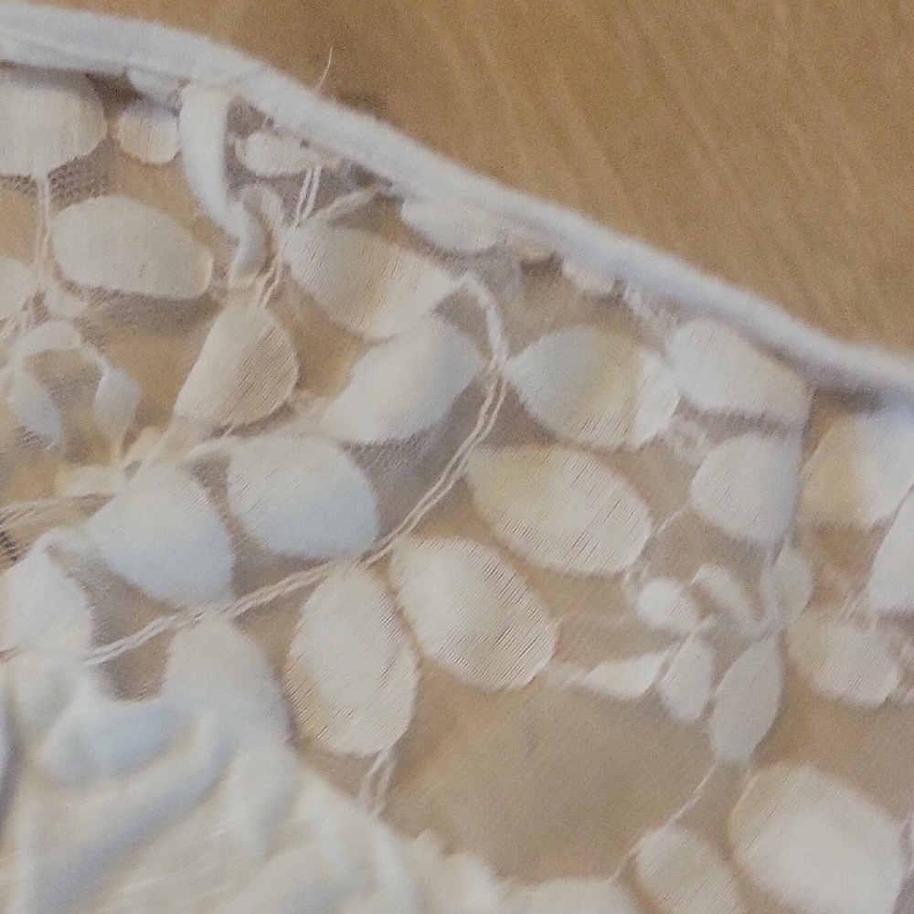Midnight Velvet Soft White Blouse - Picture 4 of 4